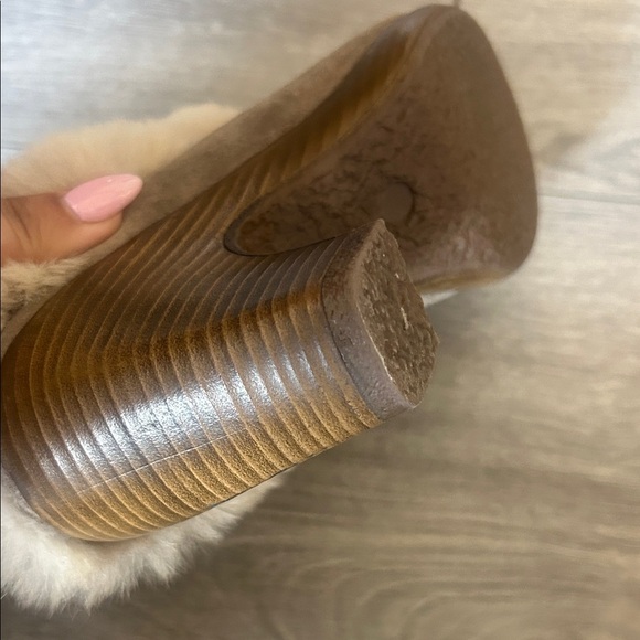 Women's Tan Suede Ankle Clogs Mule Boots with Real Fox Fur Trim - Picture 10 of 11